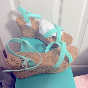 New!! Never worn size9